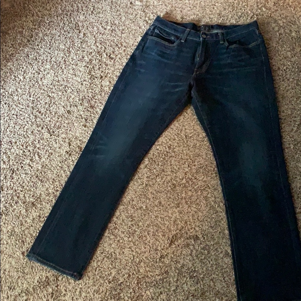 Lucky brand dark wash 33/32